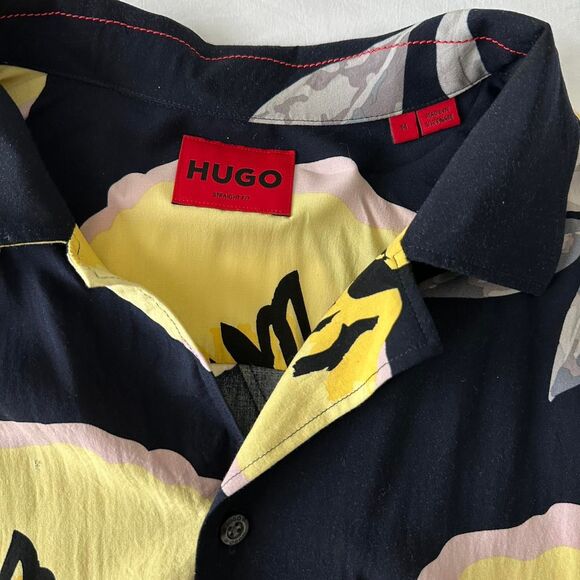 Hugo Boss Men’s Medium Floral Button-Down Shirt Modern Luxury Shirt - Picture 3 of 7